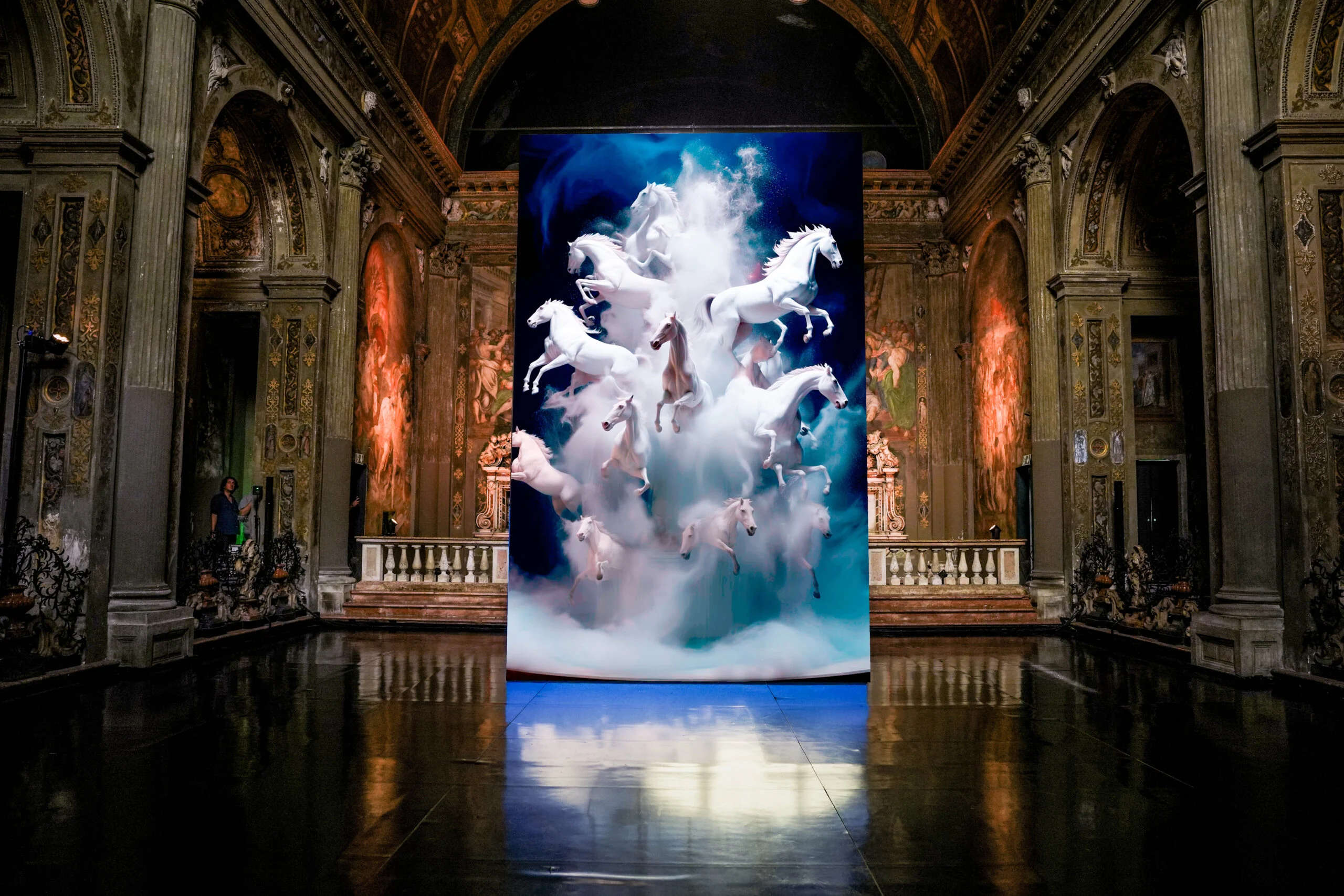 Milano, Deloitte apre una galleria in una chiesa sconsacrata e un centro per l'intelligenza artificiale