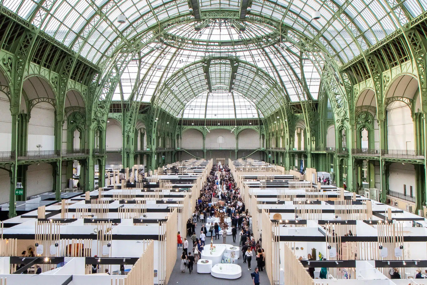 Nave del Grand Palais, París, durante el evento Révélations.
