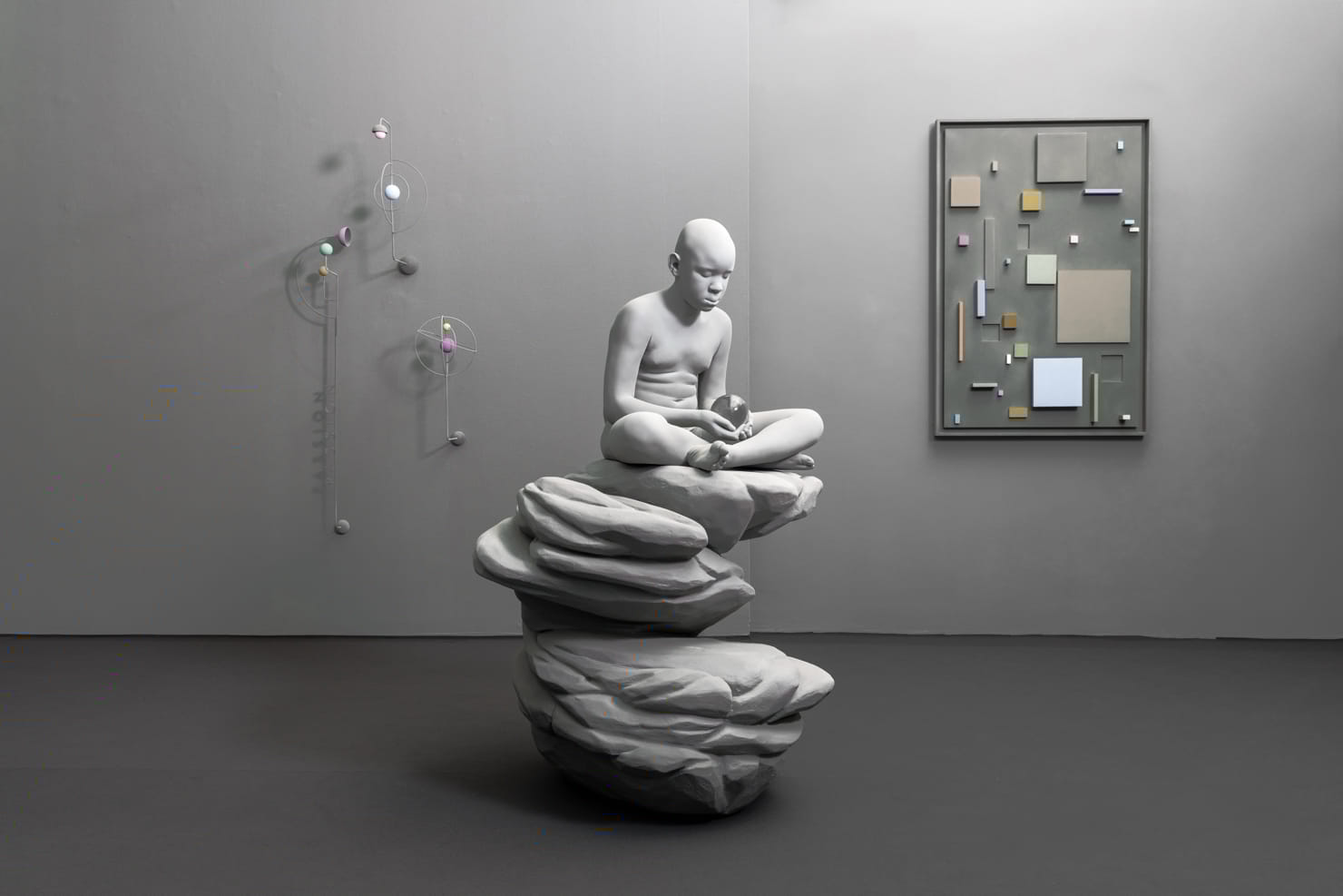 Hans Op de Beeck a Vienna: la nuova mostra tra sculture cinetiche, l'universo e l'arte del perdersi