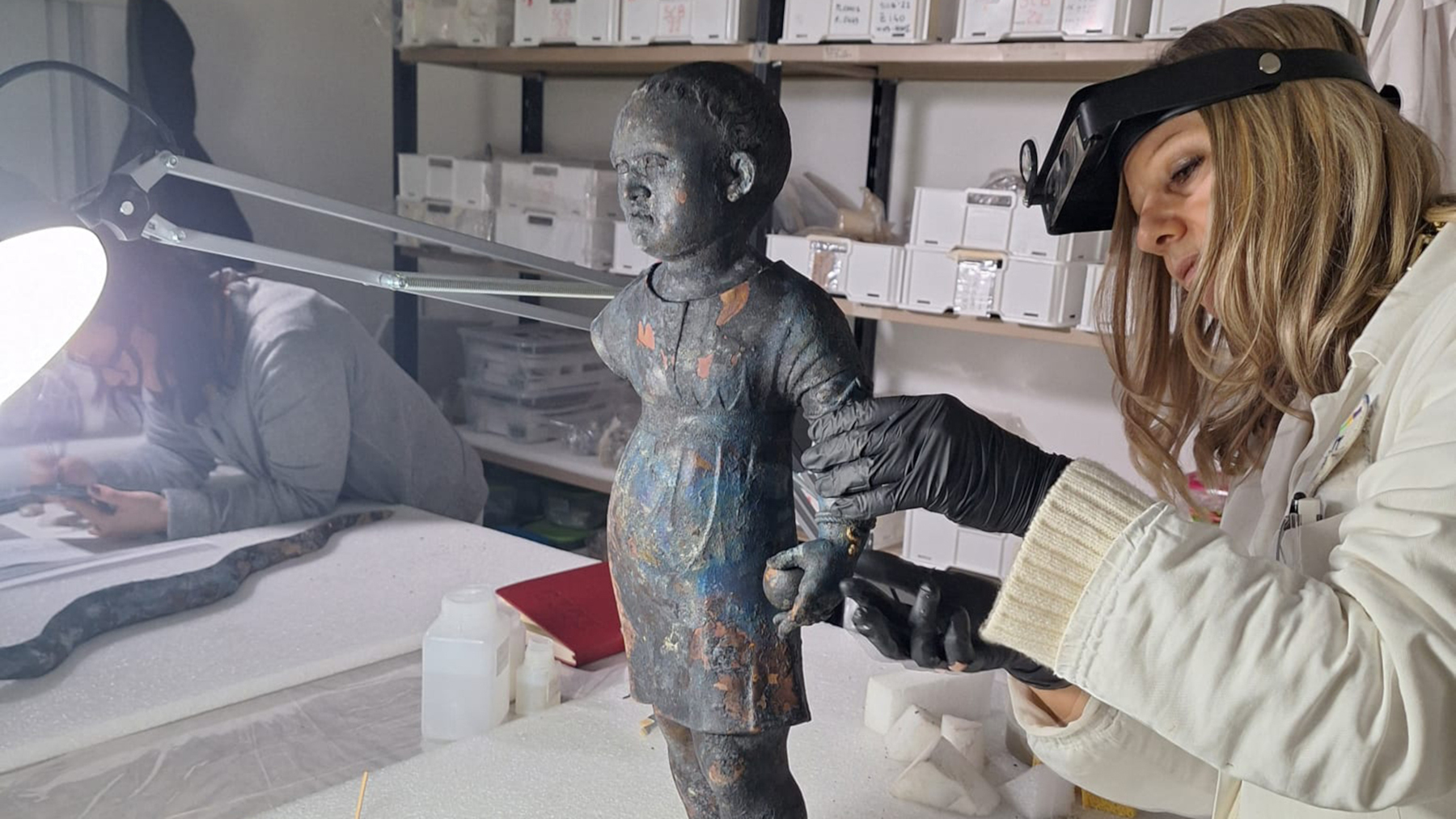 Il laboratorio di restauro archeologico di Grosseto apre al pubblico con visite straordinarie