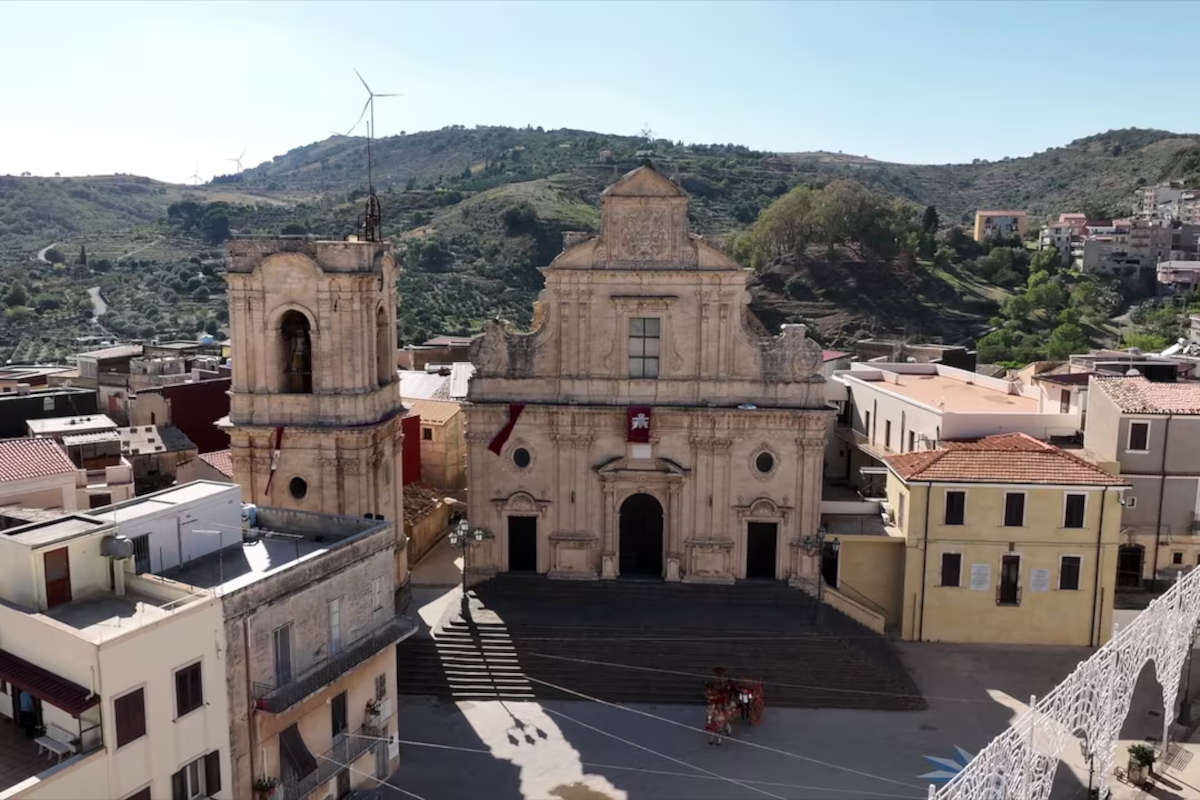 Militello in Val di Catania trionfa al Borgo dei Borghi 2025: è il più bello d’Italia