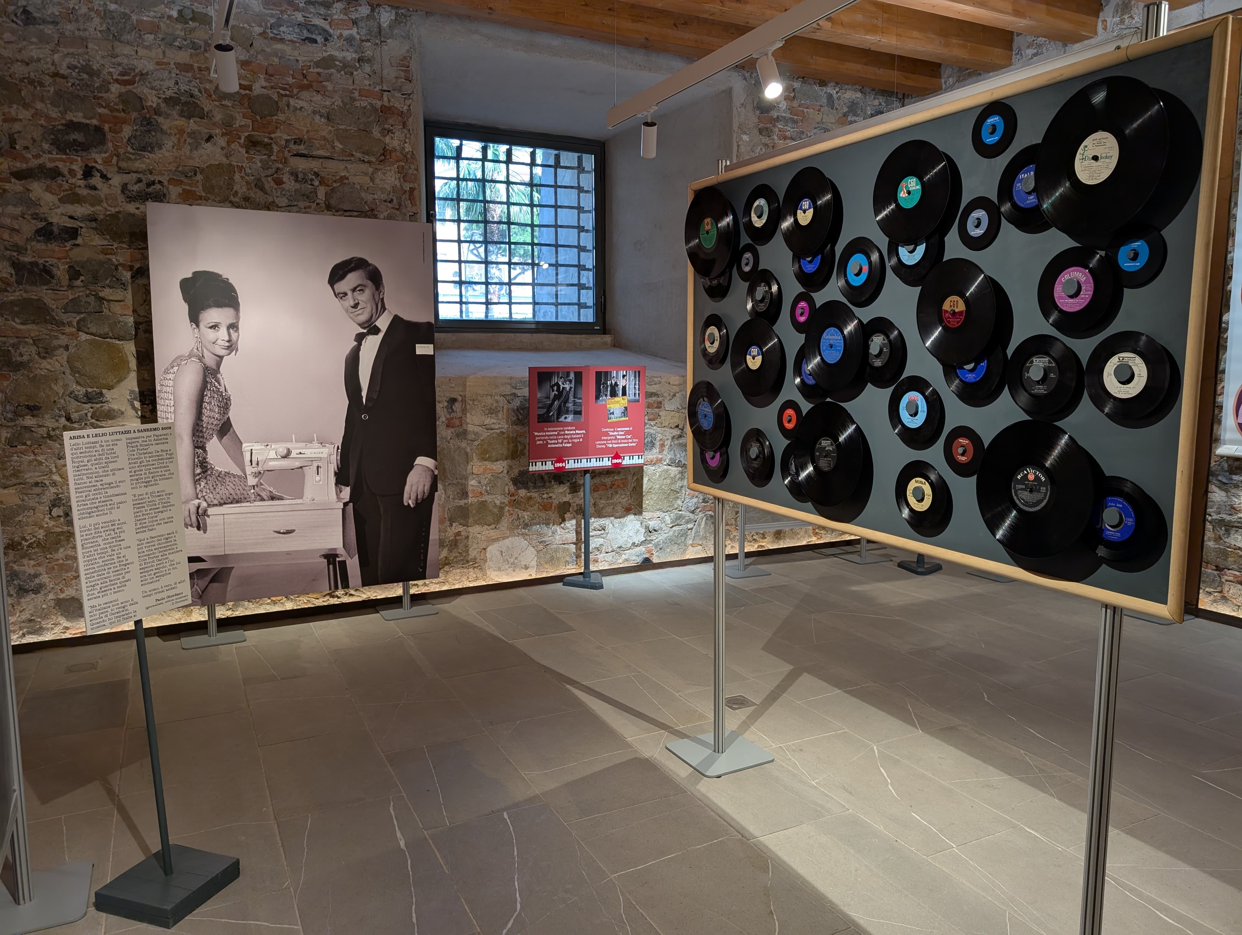 Exposición LELIOSWING - La música y el estilo de Lelio Luttazzi, vista de la instalación
