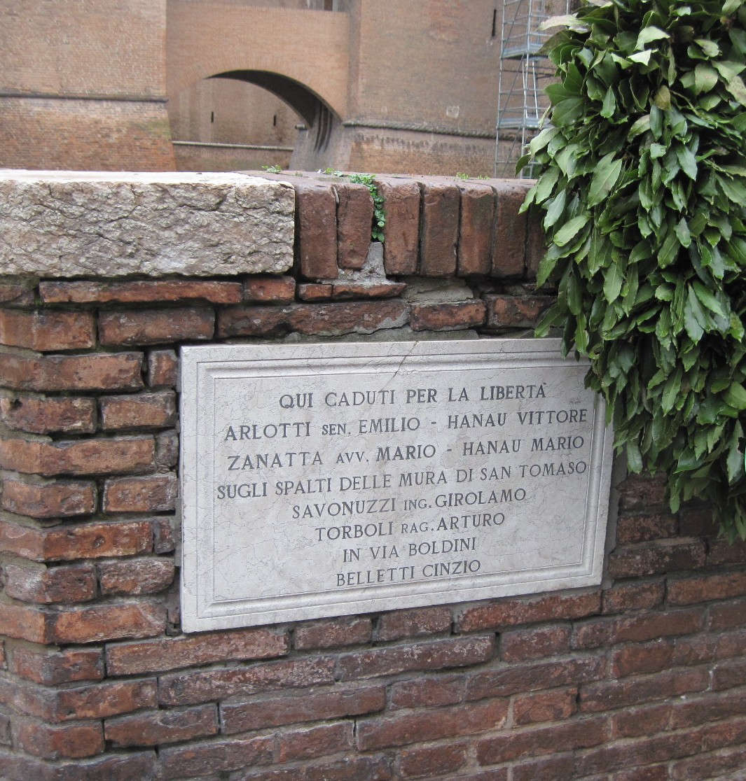 Die Mauer des Schlosses von Estense