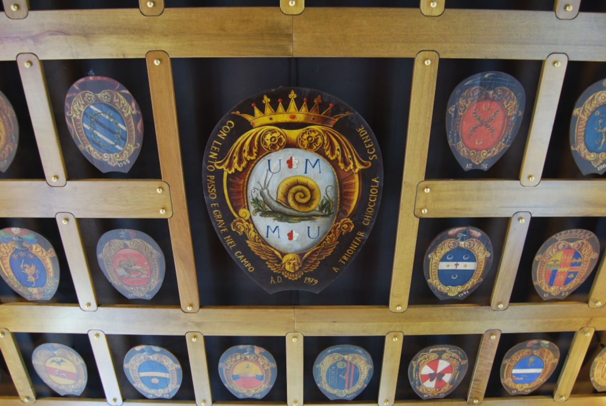 Musée du mobilier et des vêtements sacrés de la Nobile contrada della Chiocciola. Photo : © Fondation des musées siennois