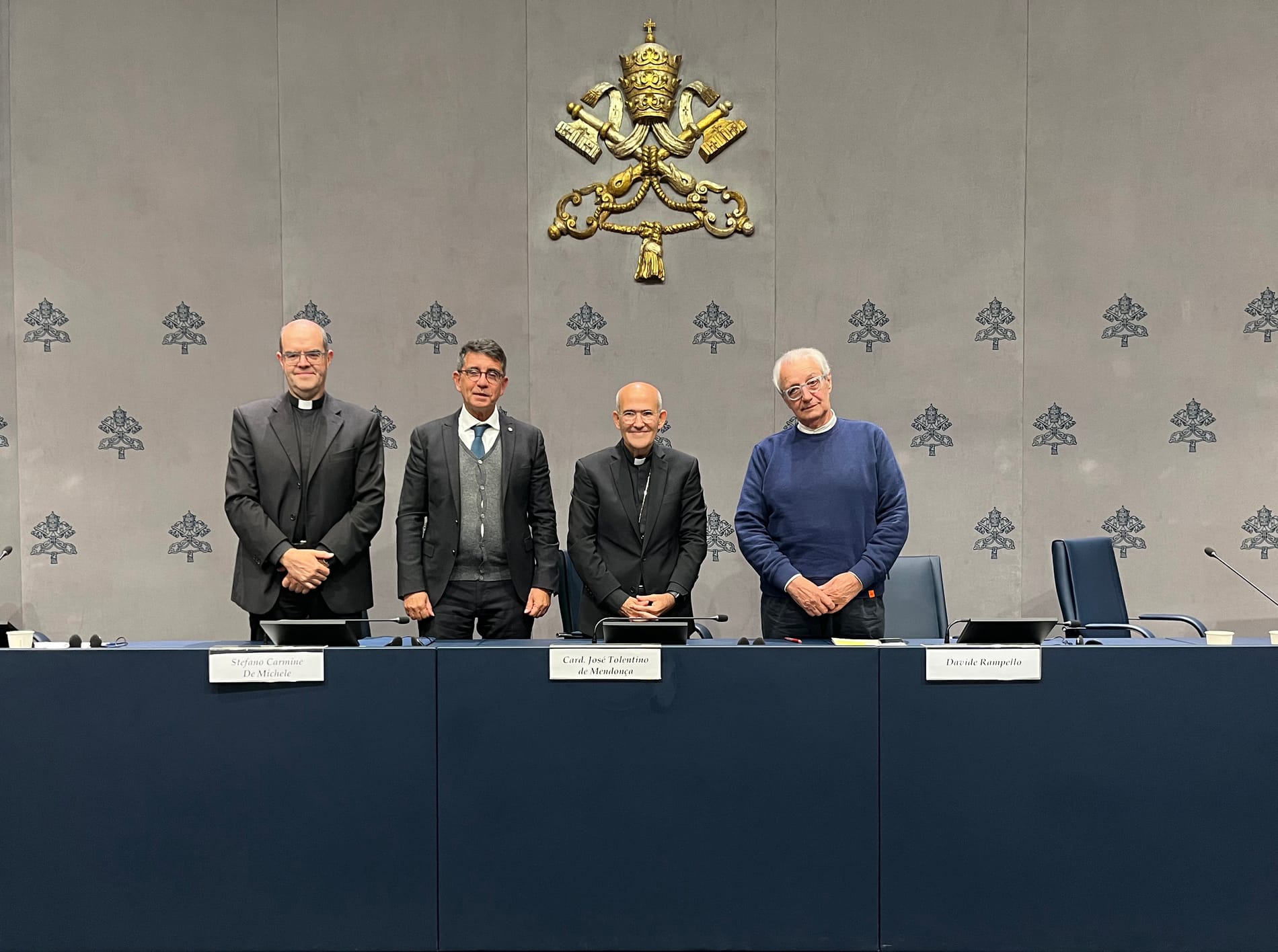 La Santa Sede farà realizzare dieci “Porte della Speranza” da noti e artisti e designer: il progetto