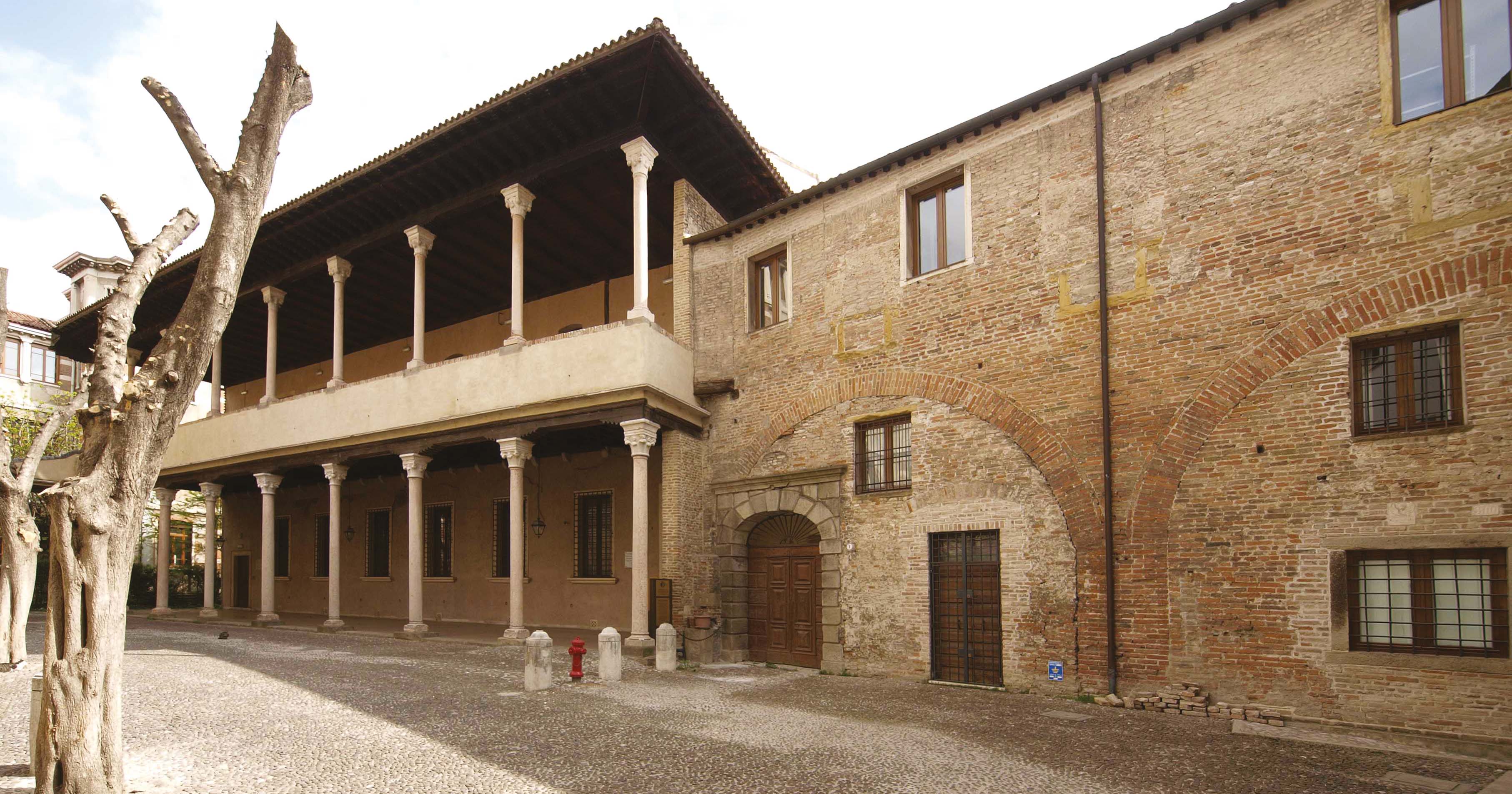 Padova, alla Reggia Carrarese una serata tra affreschi, musica e moda ispirata al Trecento padovano