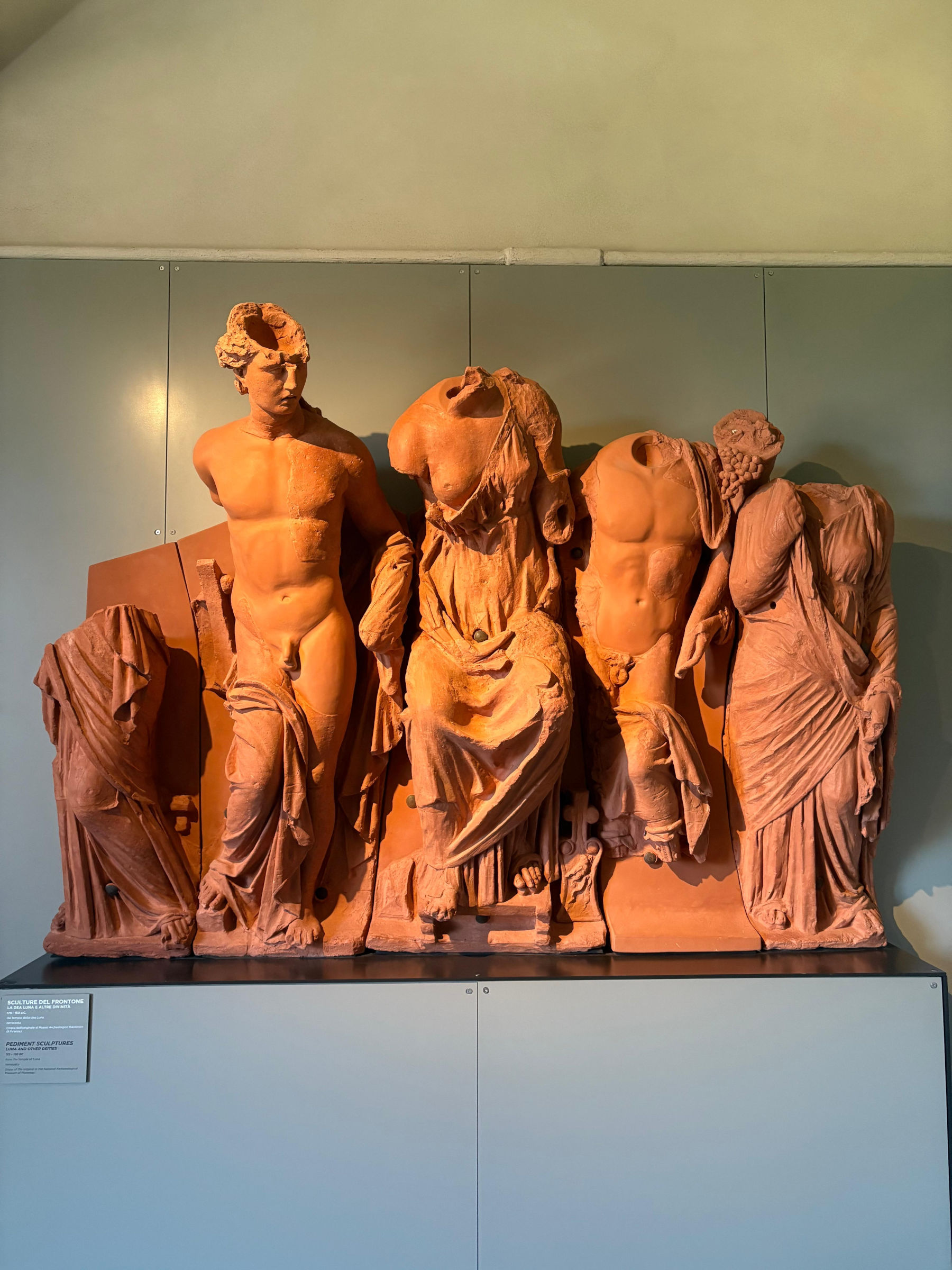 Die Exponate im neuen Archäologischen Nationalmuseum von Luni