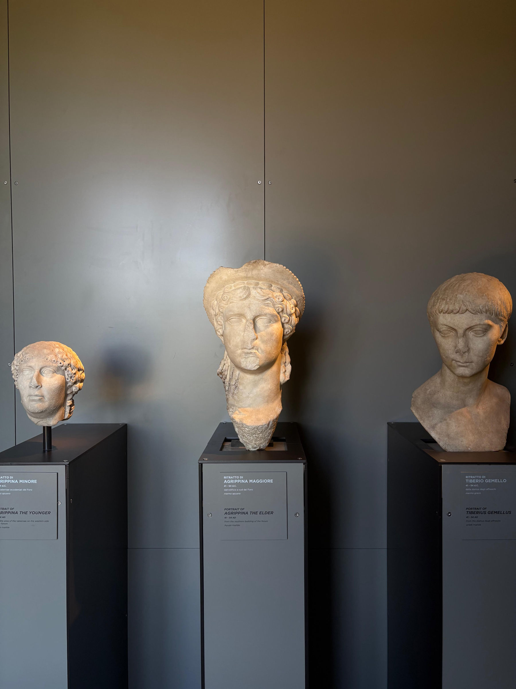 Die Exponate im neuen Archäologischen Nationalmuseum von Luni