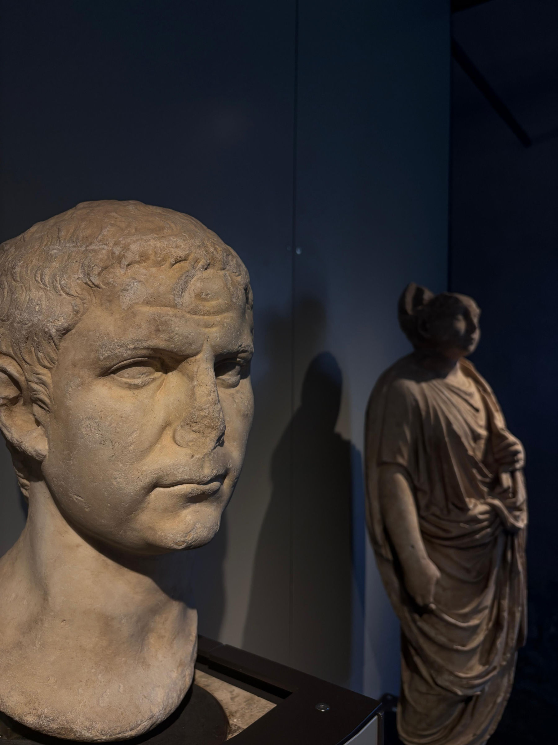 Die Exponate im neuen Archäologischen Nationalmuseum von Luni