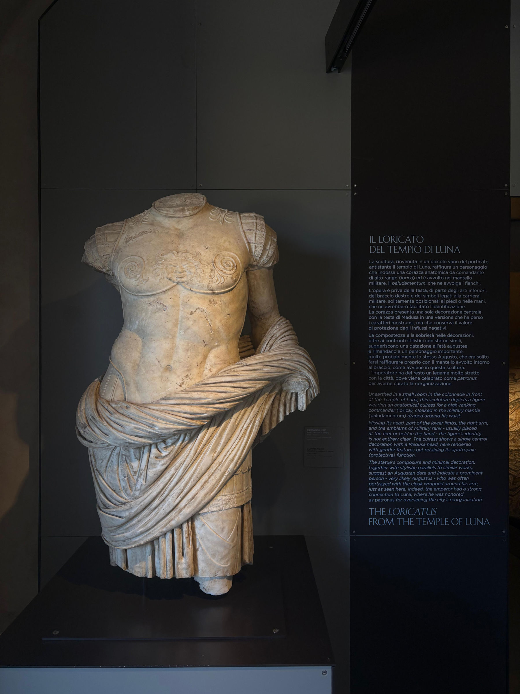 Die Exponate im neuen Archäologischen Nationalmuseum von Luni
