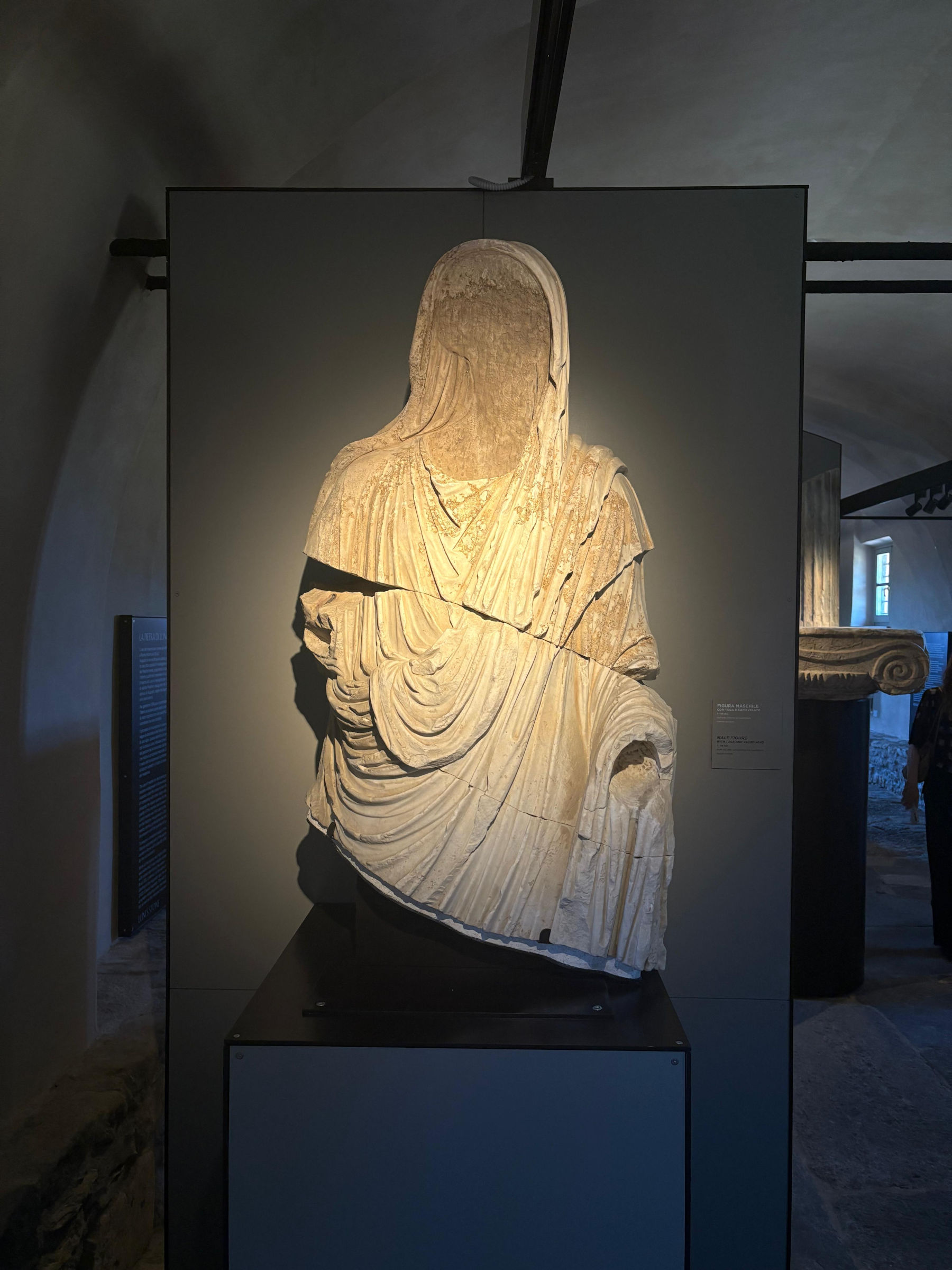 Die Exponate im neuen Archäologischen Nationalmuseum von Luni