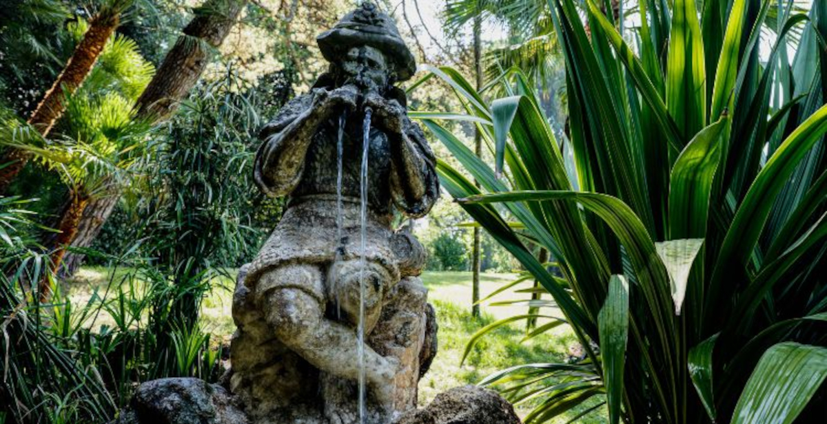 Restauro in corso della Fontana del Pastore nel Giardino Inglese della Reggia di Caserta