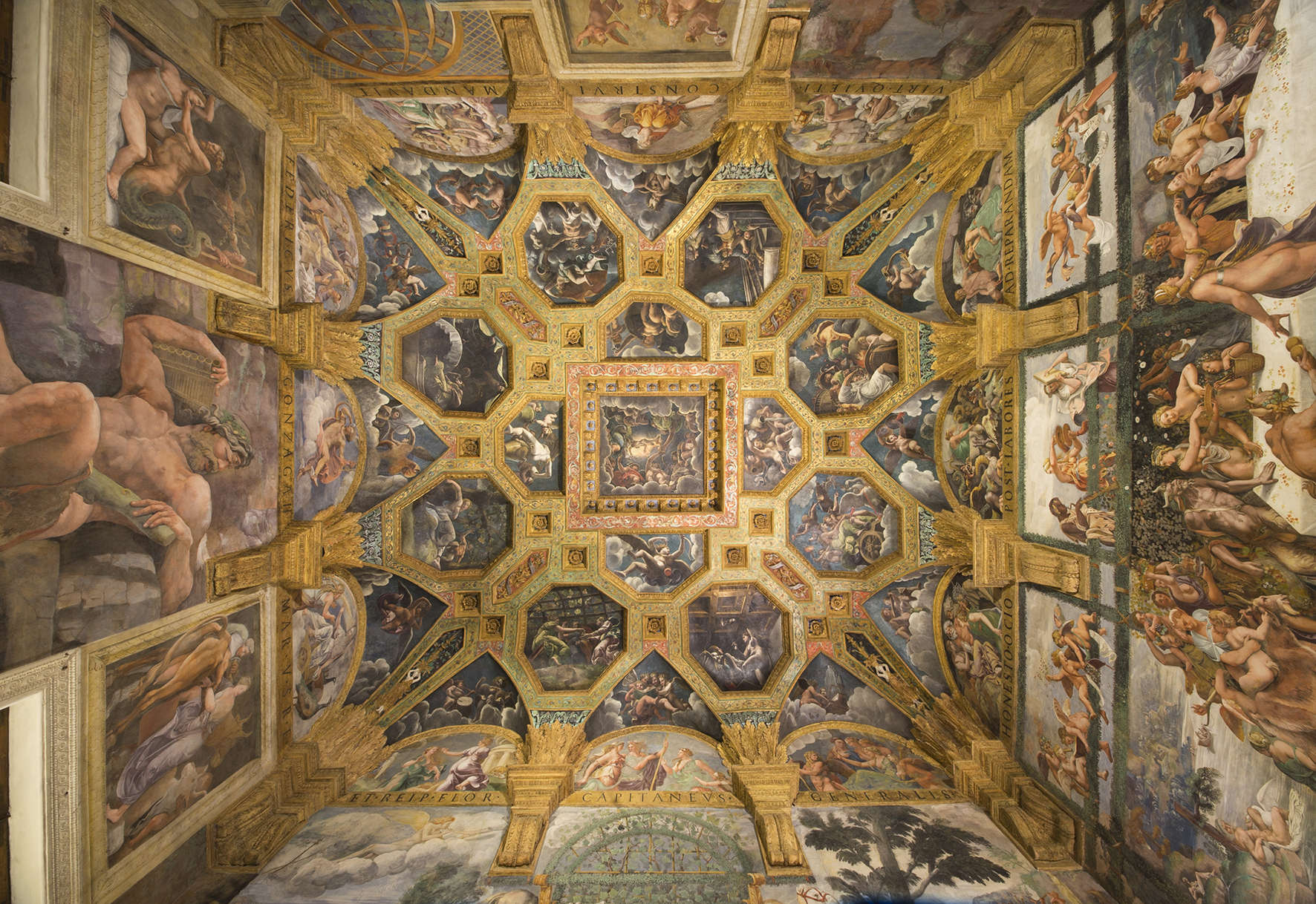 Mantova, risplende la Camera di Amore e Psiche: il capolavoro torna visibile dopo il restauro