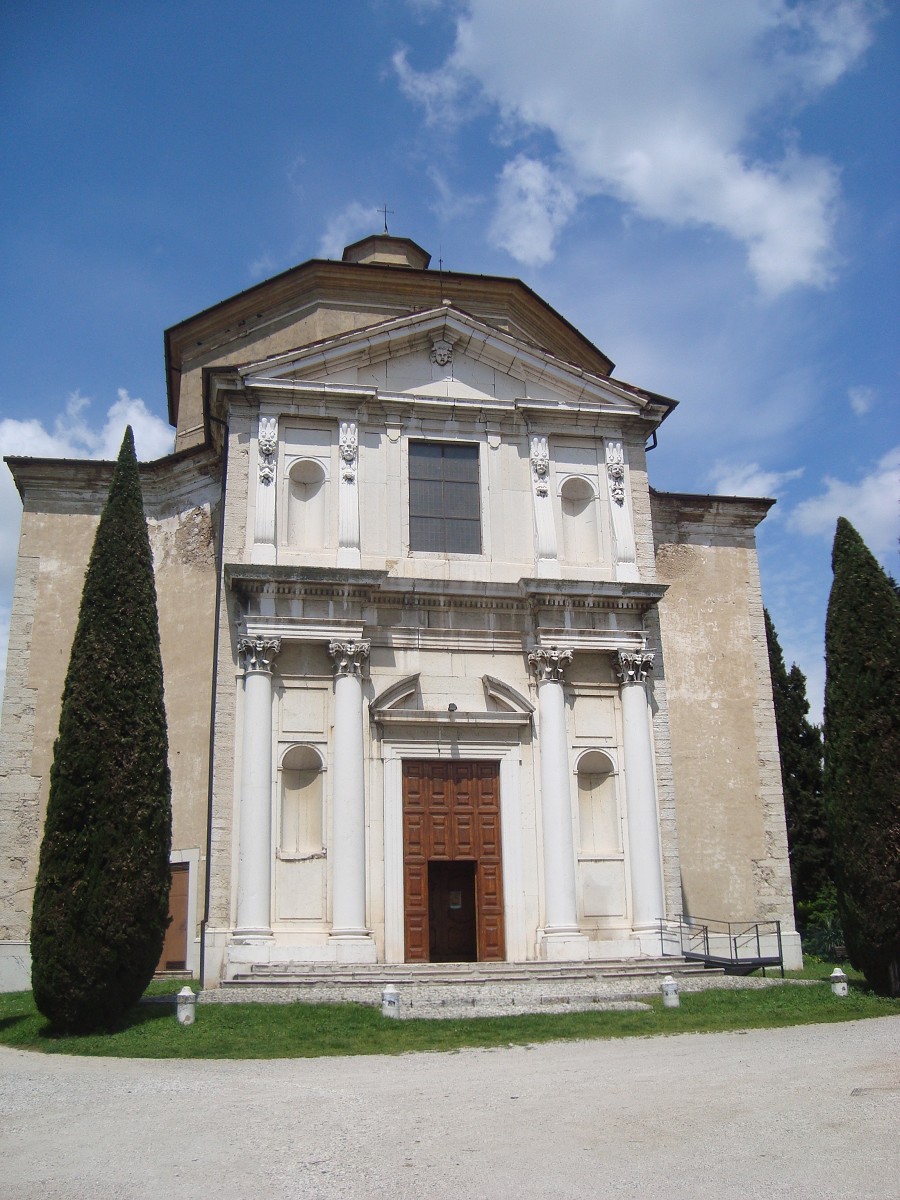 The Shrine of Our Lady of San Martino. Photo: Lonato Turismo / Municipality of Lonato