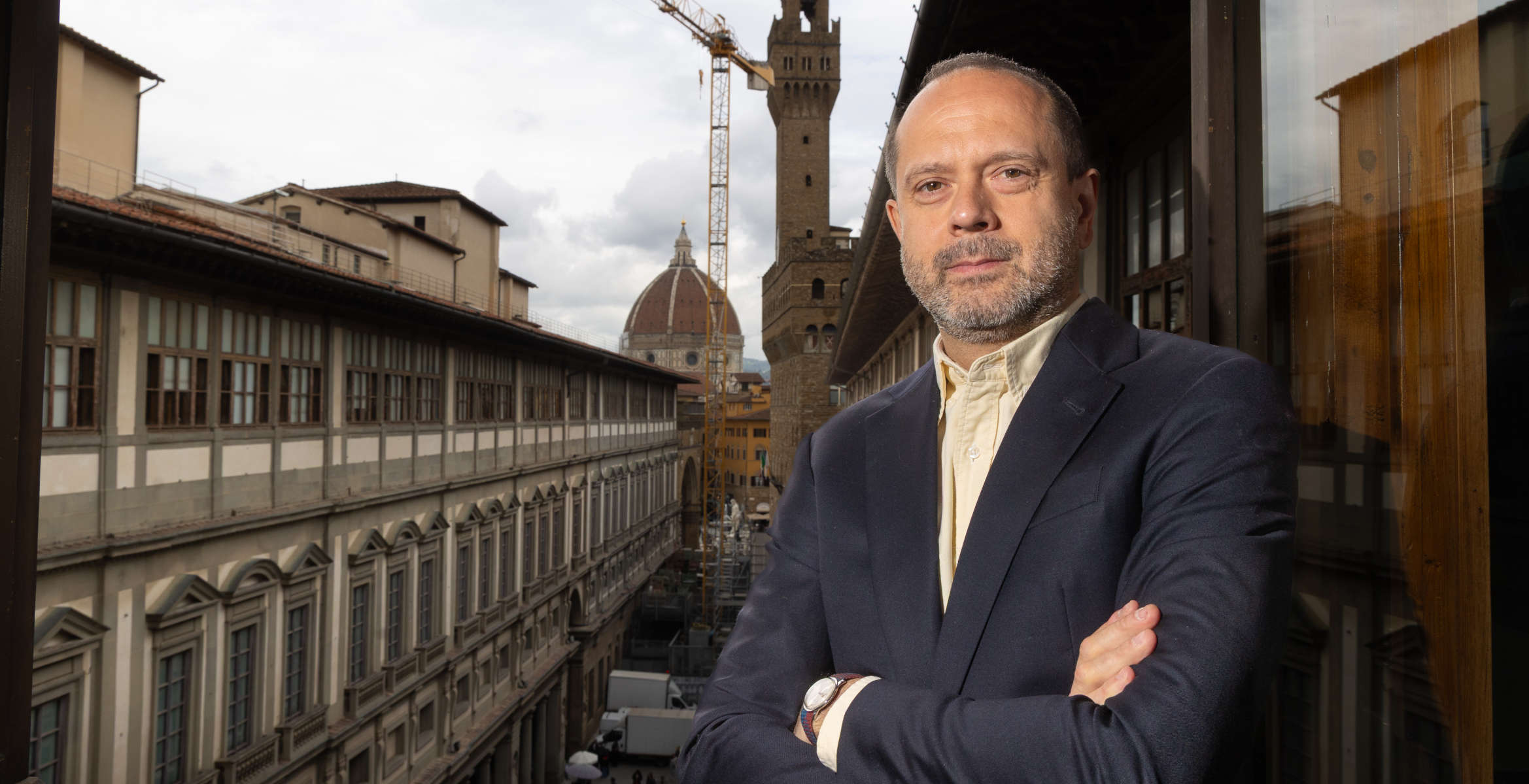 Il direttore degli Uffizi: “i visitatori che vengono per i selfie sono un problema, interverremo”