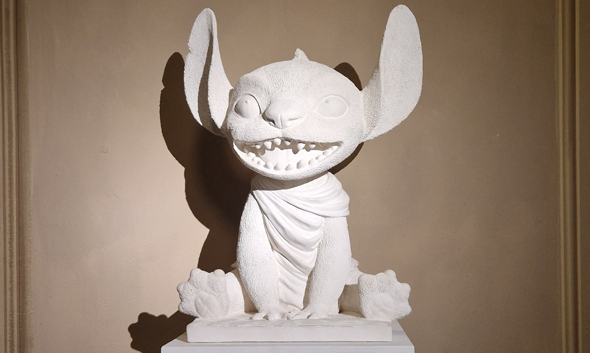 Stitch incontra il David: la magia Disney alla Galleria dell’Accademia di Firenze