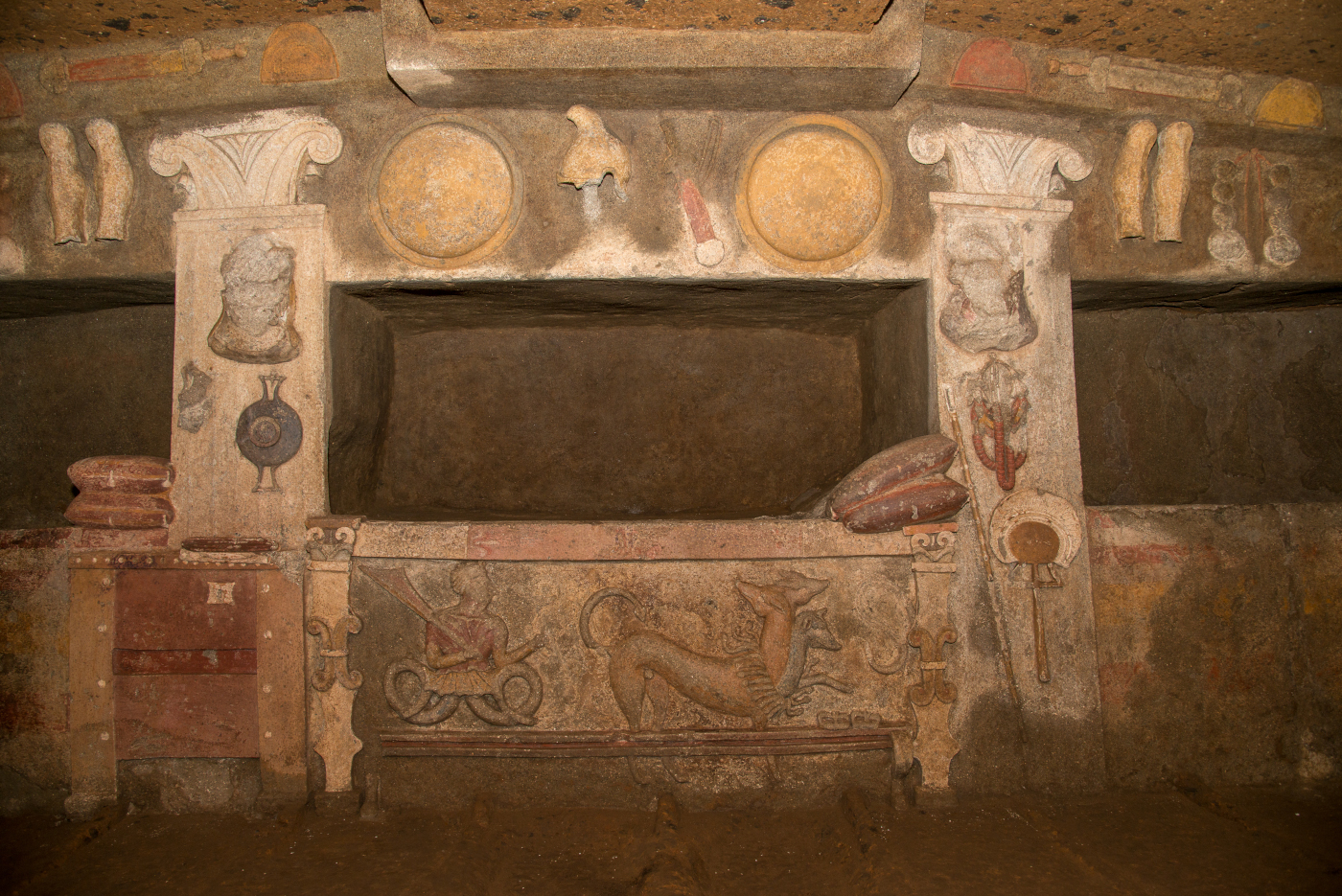 Cerveteri, aperture straordinarie della Tomba dei Rilievi: si può entrare nel capolavoro dell'arte funeraria etrusca
