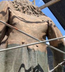 USA, sarà rimesso al suo posto un monumento abbattuto durante le proteste del Black Lives Matter
