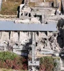 Pompei, crolla un muro nell’Insula Meridionalis durante lo sciame sismico dei Campi Flegrei