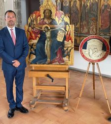 Palermo, Carabinieri hand over valuable gold fund confiscated after illicit exportation