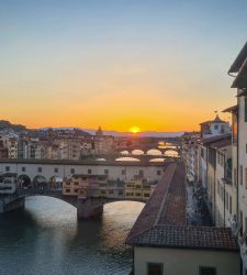Firenze, il Corridoio Vasariano si apre di sera: visite notturne da luglio a dicembre