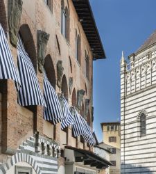 Daniel Buren a Pistoia: un'opportunità di ripensamento del suo intero percorso. Com'è la mostra