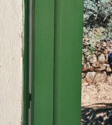 Un “Poesiealbum” per Daniel Spoerri: mostra e libro nel Giardino dove riposa l’artista