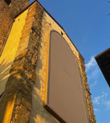 Arezzo, a textile facade on the Basilica will protect Piero della Francesca's Legend of the True Cross