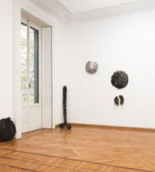 Tips and Thunders: Federico Tosi transforms Fermo's historic spaces with sculptures and installations