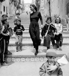 Helmut Newton et Ferdinando Scianna, deux maîtres de la photographie exposés entre Caraglio et Saluzzo