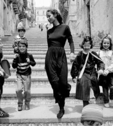 En automne, dans la province de Cuneo, deux expositions consacrées à la photographie d'Helmut Newton et de Ferdinando Scianna.