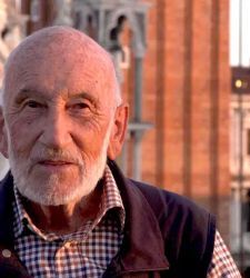 Addio a Gianni Berengo Gardin, uno dei più grandi autori della fotografia italiana, maestro del bianco e nero