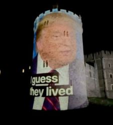 Windsor, proiettate immagini di Trump ed Epstein sul castello: quattro arresti