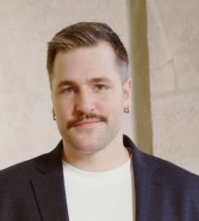 Un trentenaire à la tête d'Art Basel Paris : Karim Crippa nouveau directeur Un trentenaire à la tête d'Art Basel Paris : Karim Crippa nouveau directeur