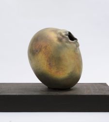 La Peggy Guggenheim Collection dedica una grande mostra alla ceramica di Lucio Fontana