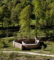 Arte Sella 2025: a year of art, music, theater and architecture between Val di Sella and Borgo Valsugana