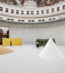 Parigi, la Bourse de Commerce – Pinault Collection dedica una grande mostra all’arte minimalista