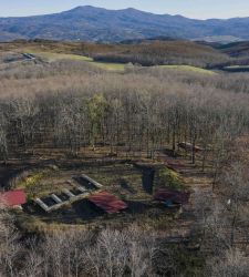 Montalcino, un concurso nacional para contar la historia de Poggio Civitella a través del arte contemporáneo