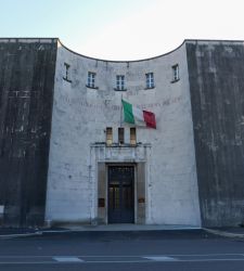 En Roma, el Museo del Genio reabre sus puertas al público con dos exposiciones dedicadas a Vivian Maier y Ugo Nespolo. En Roma, el Museo del Genio reabre sus puertas al público con dos exposiciones dedicadas a Vivian Maier y Ugo Nespolo.