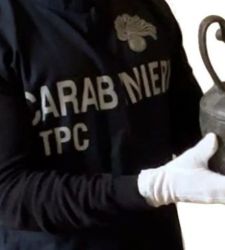 Bolzano, carabinieri find and return eight valuable archaeological finds