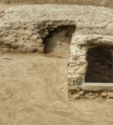 Ein römisches Hypogäum-Mausoleum taucht bei Bauarbeiten in Quarto (Neapel) auf