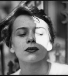 Saul Leiter, die Poesie des Regens: der New Yorker Fotograf der Seele in Padua zu sehen