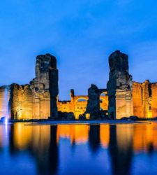 Terme di Caracalla: tour notturni di ipogei, mitreo e scenografie sull’acqua