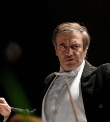 Perch&eacute; Valerij Gergiev non dovrebbe esibirsi alla Reggia di Caserta