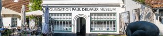 Il Museo Paul Delvaux a Saint-Idesbald: un viaggio nell’universo onirico del maestro belga del Novecento