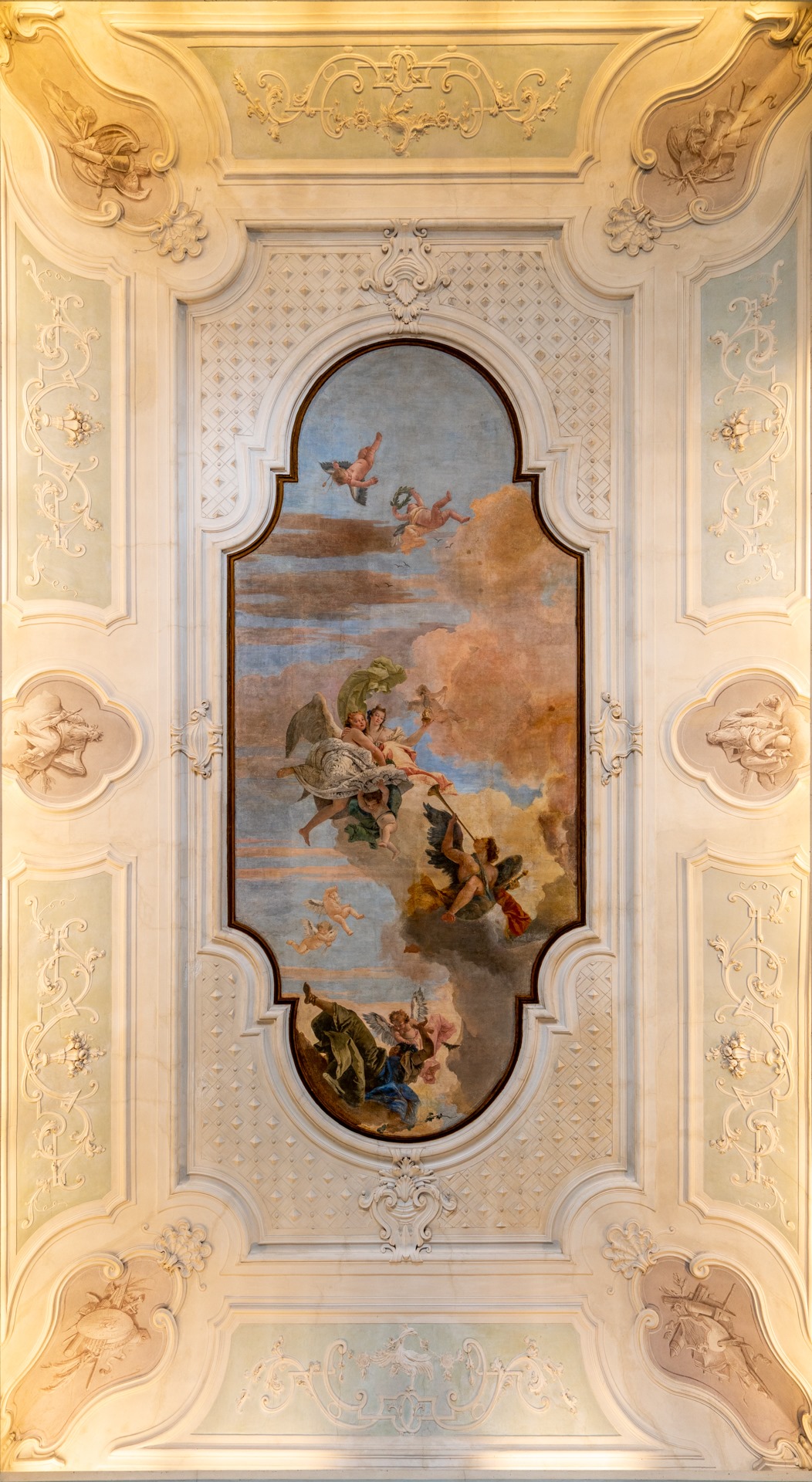 Giambattista Tiepolo, The light of reason overcomes ignorance, hall of honor. Photo: Villa Cordellina / IAT / Province of Vicenza