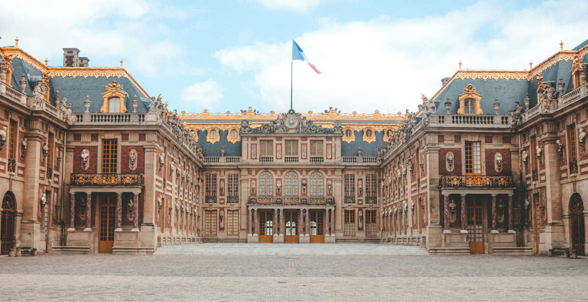 Versailles tra arte e potere: dieci opere raccontano la storia della Reggia del Re Sole