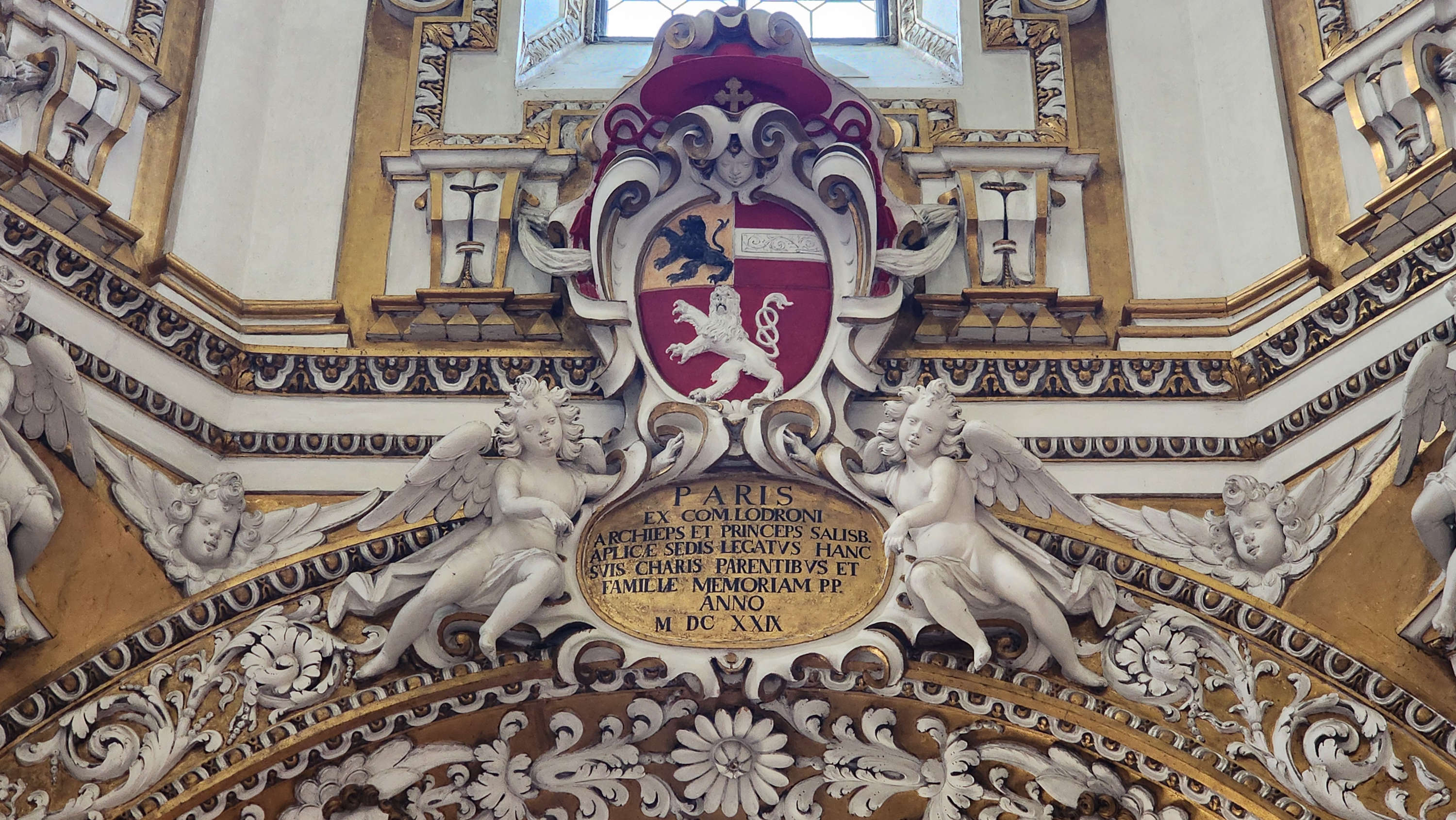 Chapel of St. Rupert, stemma di Paris Lodron