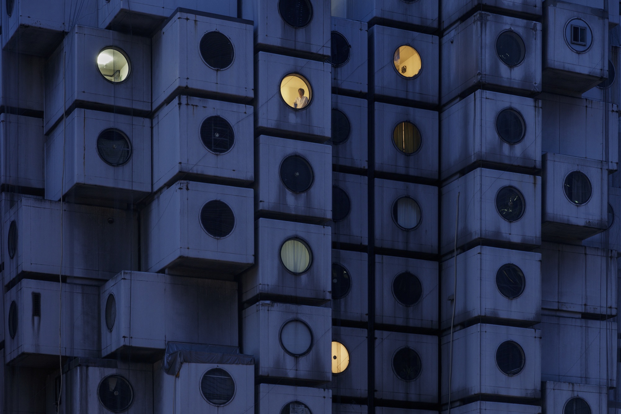 Come si espone un'architettura che non esiste più? La Nakagin Capsule Tower al MoMA
