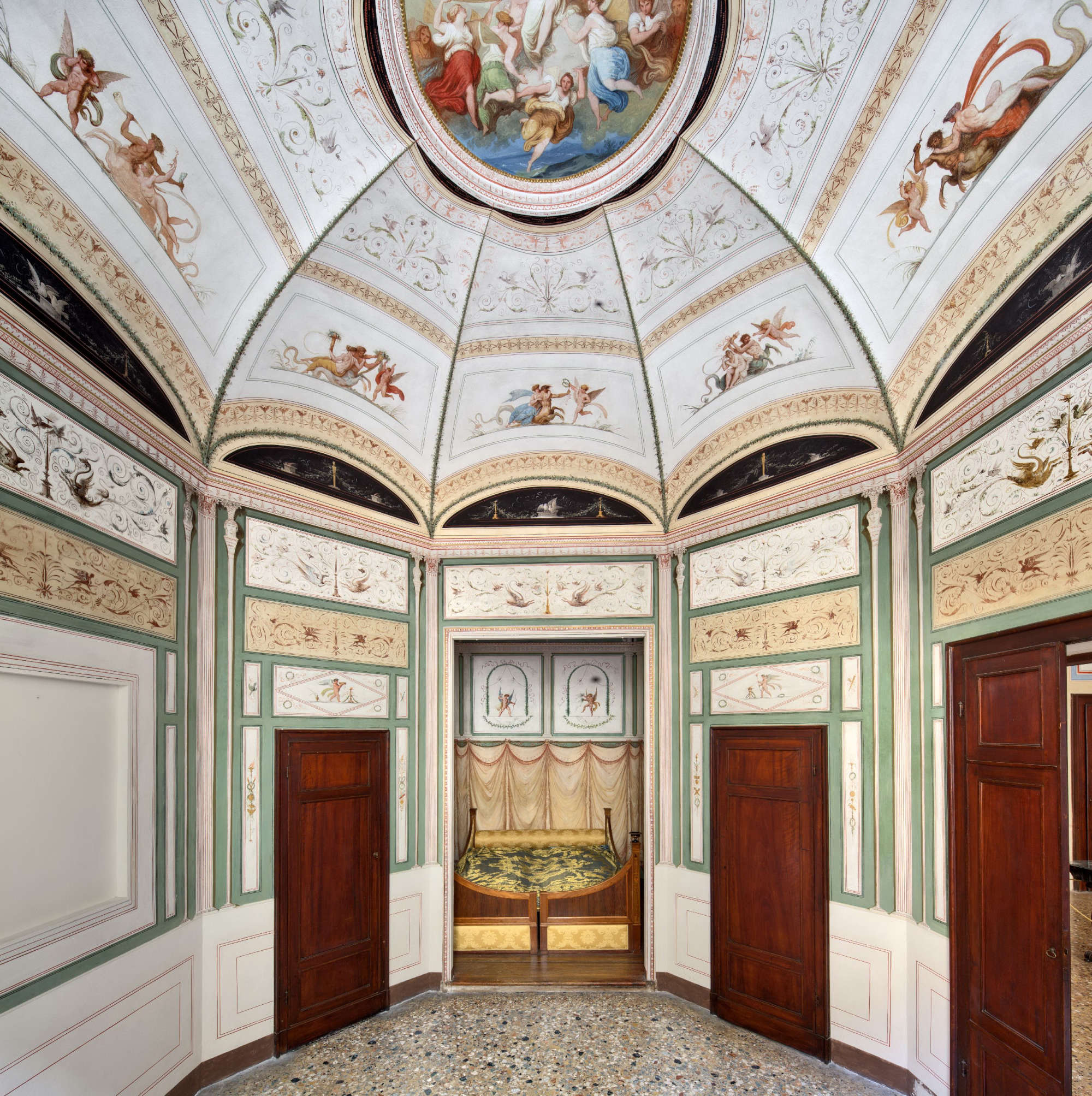 Chambre avec alcôve
